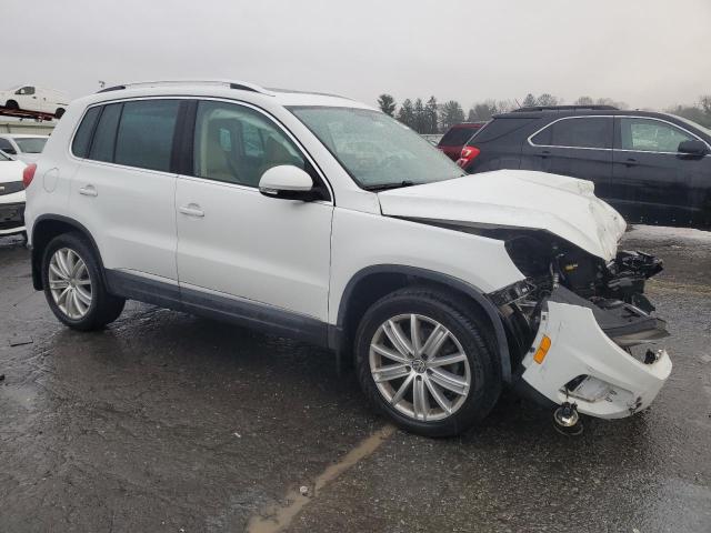 VIN WVGBV7AX0GW585003 2016 VOLKSWAGEN TIGUAN no.4