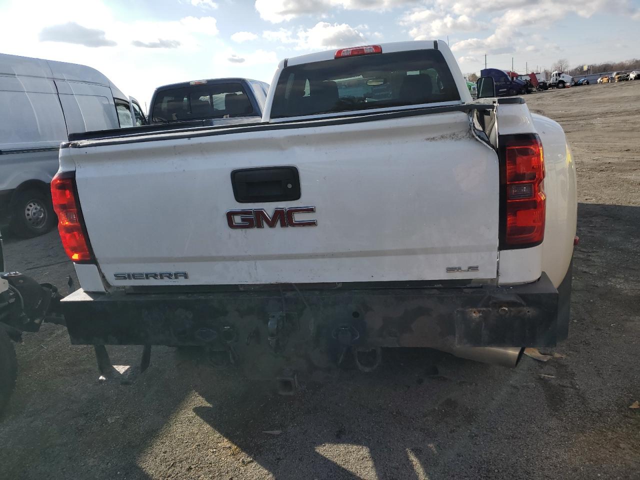 Lot #3024960374 2015 GMC SIERRA K35