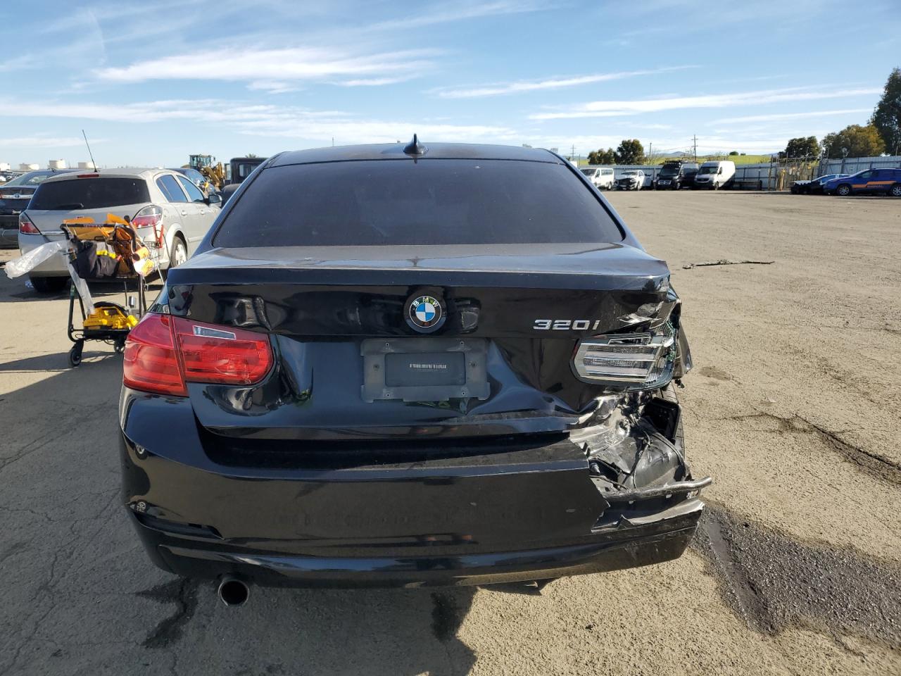 Lot #3042032211 2014 BMW 320 I