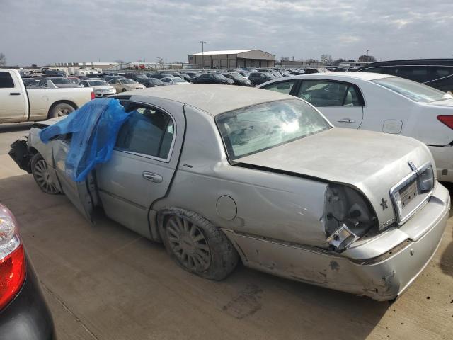 LINCOLN TOWN CAR U 2004 beige  gas 1LNHM83W94Y682501 photo #3