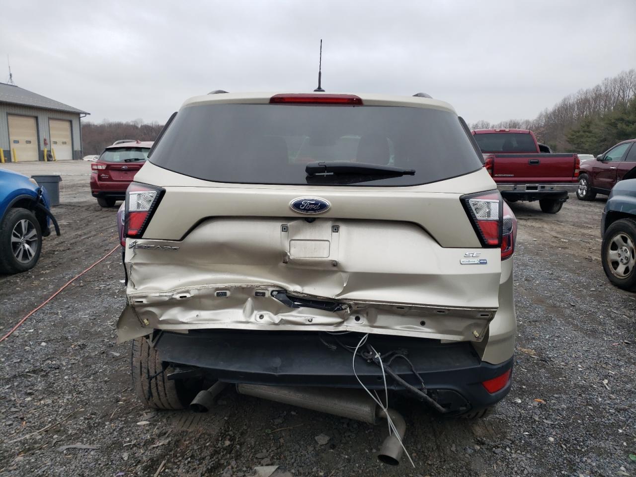 Lot #3045657673 2017 FORD ESCAPE SE