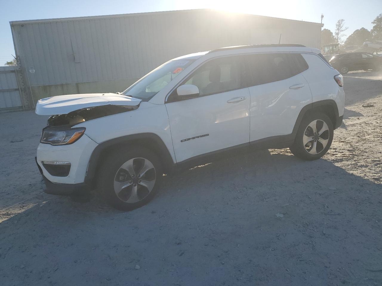 3C4NJCBB9HT669059 JEEP COMPASS LA 2017