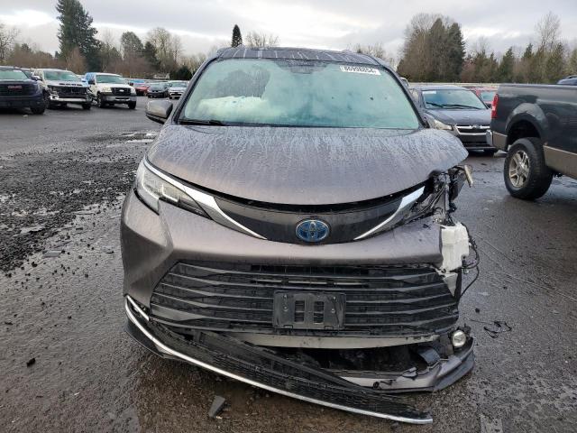 2021 TOYOTA SIENNA XLE - 5TDJRKEC3MS012333