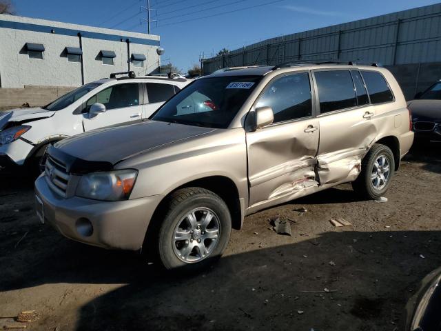 TOYOTA HIGHLANDER