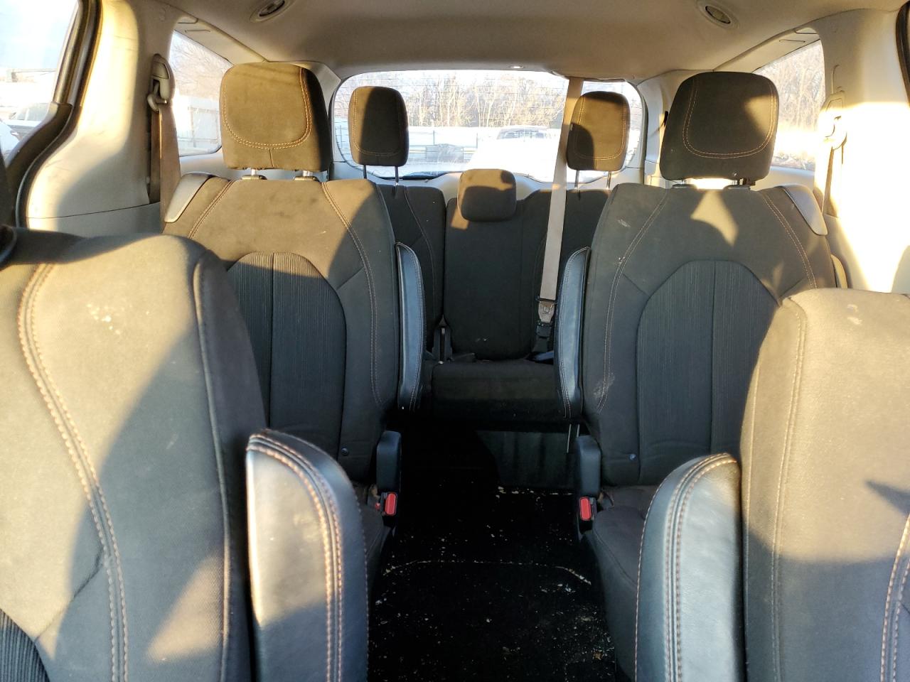 CHRYSLER PACIFICA LX