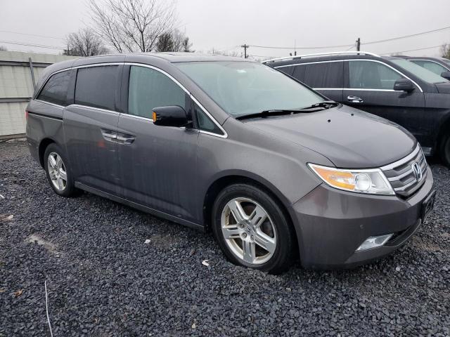 VIN 5FNRL5H93DB028137 2013 HONDA ODYSSEY no.4