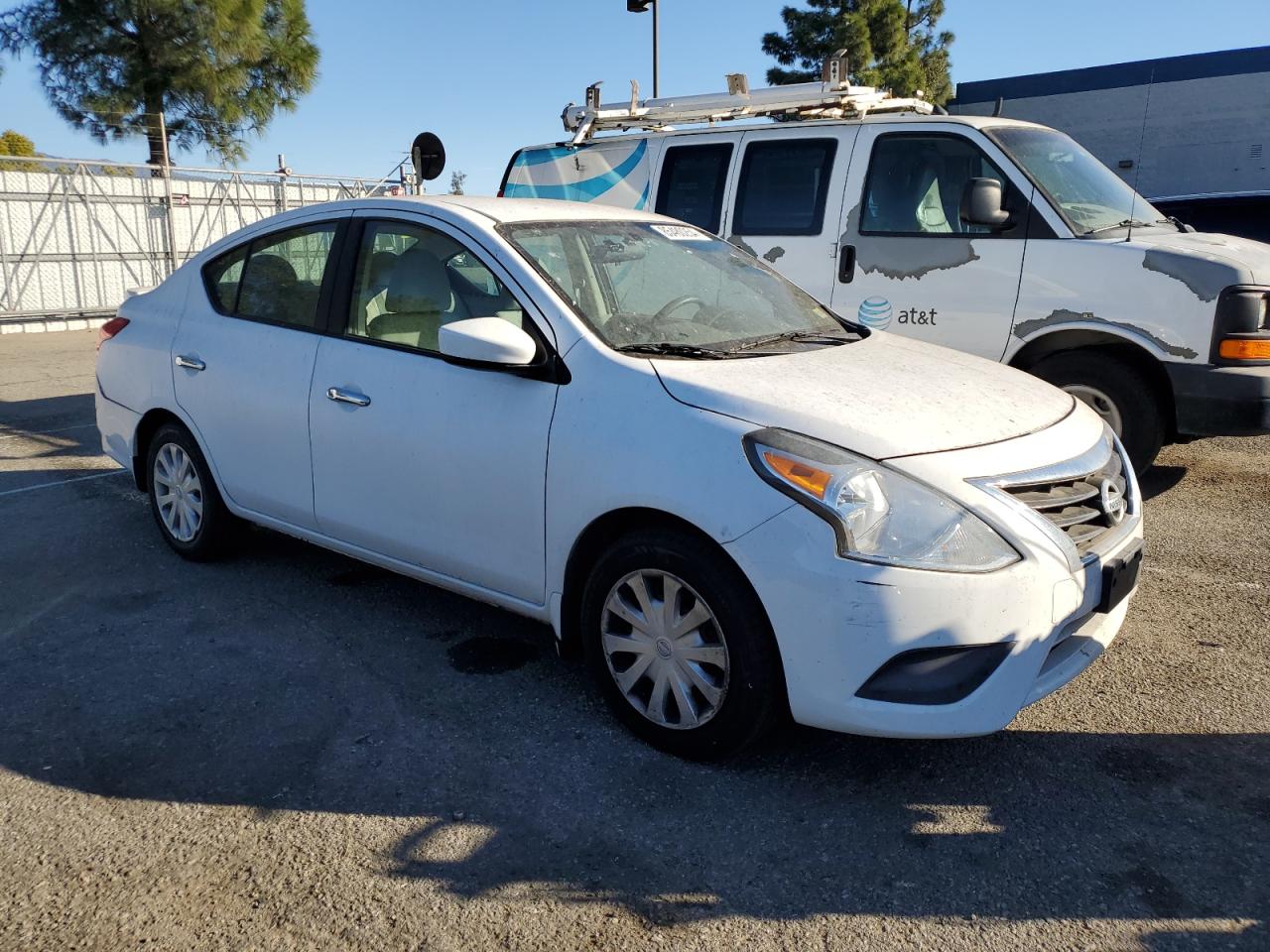 Lot #3028570933 2015 NISSAN VERSA S