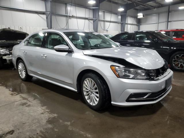 2017 VOLKSWAGEN PASSAT SE - 1VWBT7A34HC063062
