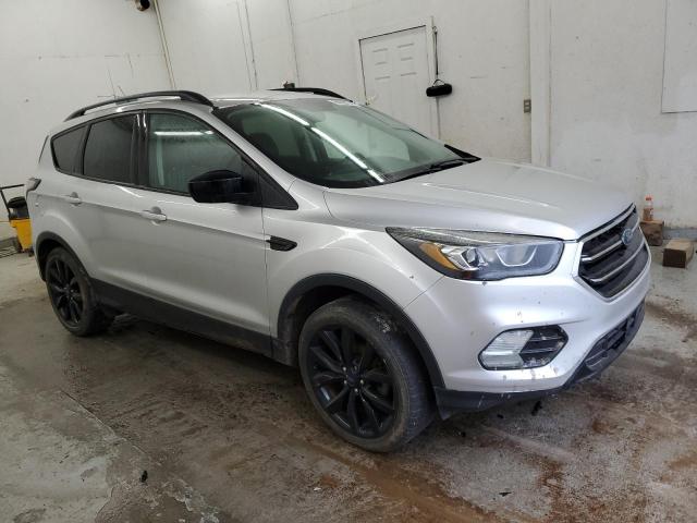 Vin: 1fmcu0gd3hua09866, lot: 86843174, ford escape se 20174