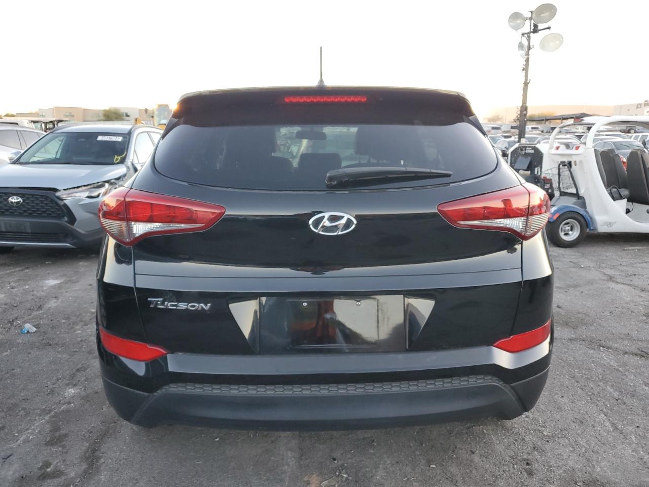 Lot #3028591939 2018 HYUNDAI TUCSON SE