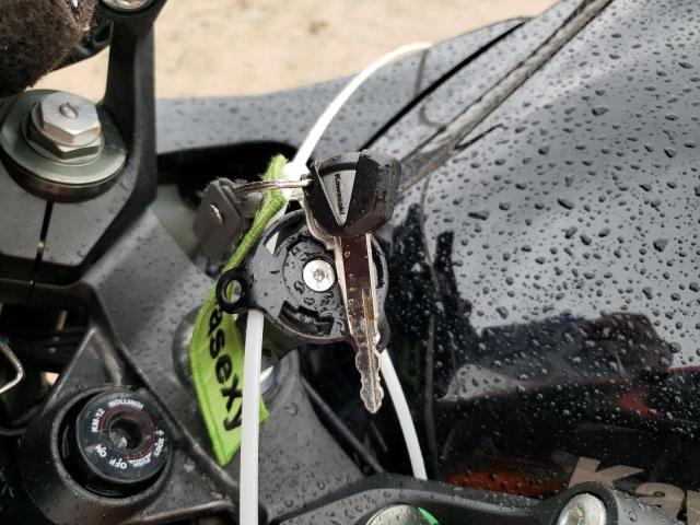2011 KAWASAKI ZX1000 G - JKAZXCG18BA000497
