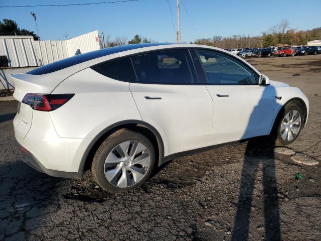 VIN 7SAYGDEE3PA160945 2023 TESLA MODEL Y no.3