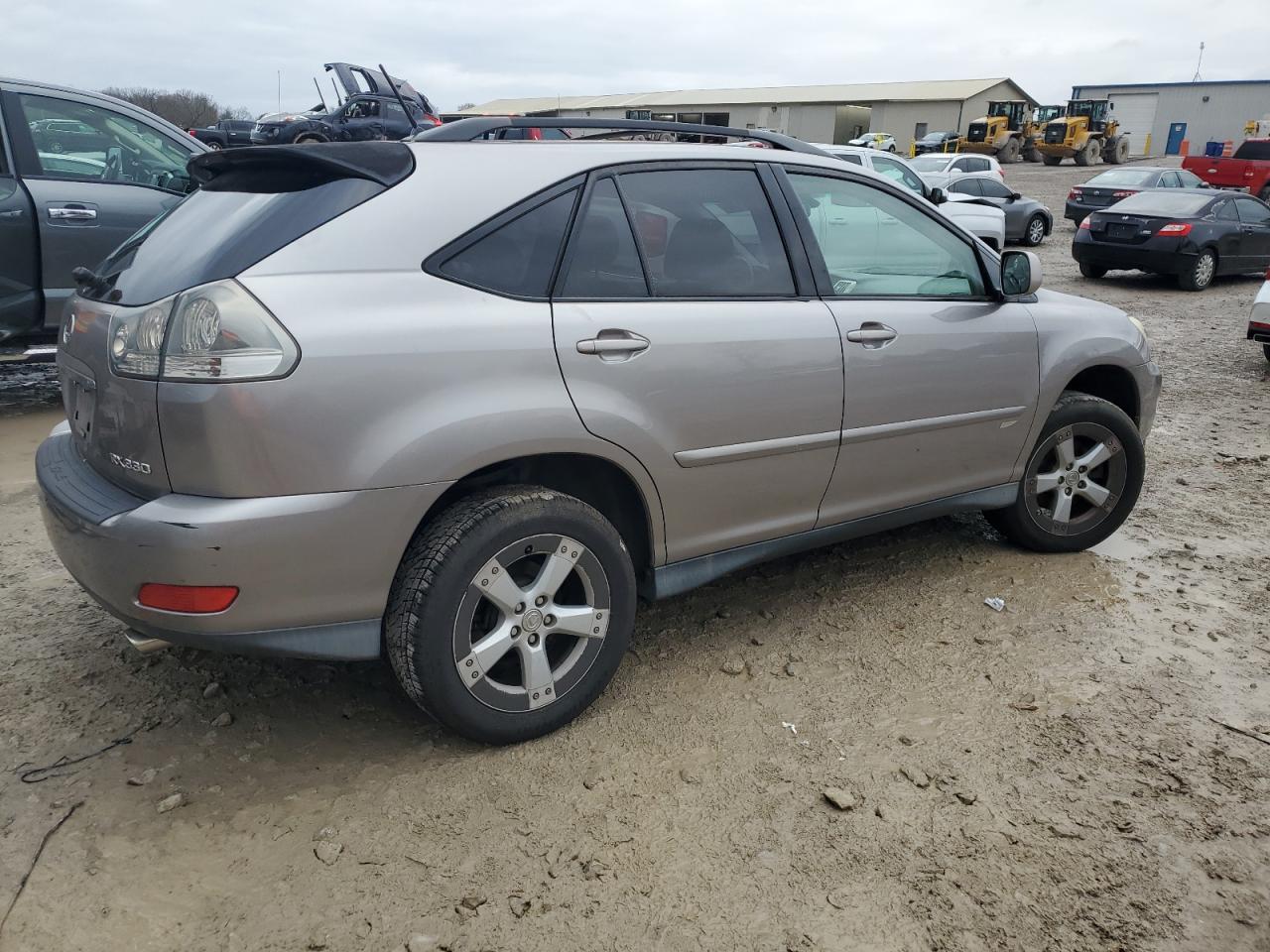 Lot #3048564902 2005 LEXUS RX 330