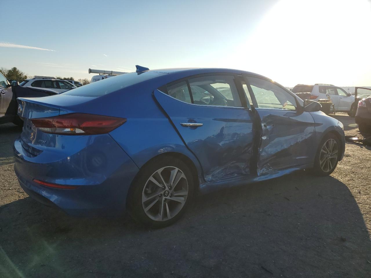 Lot #3034281206 2017 HYUNDAI ELANTRA SE