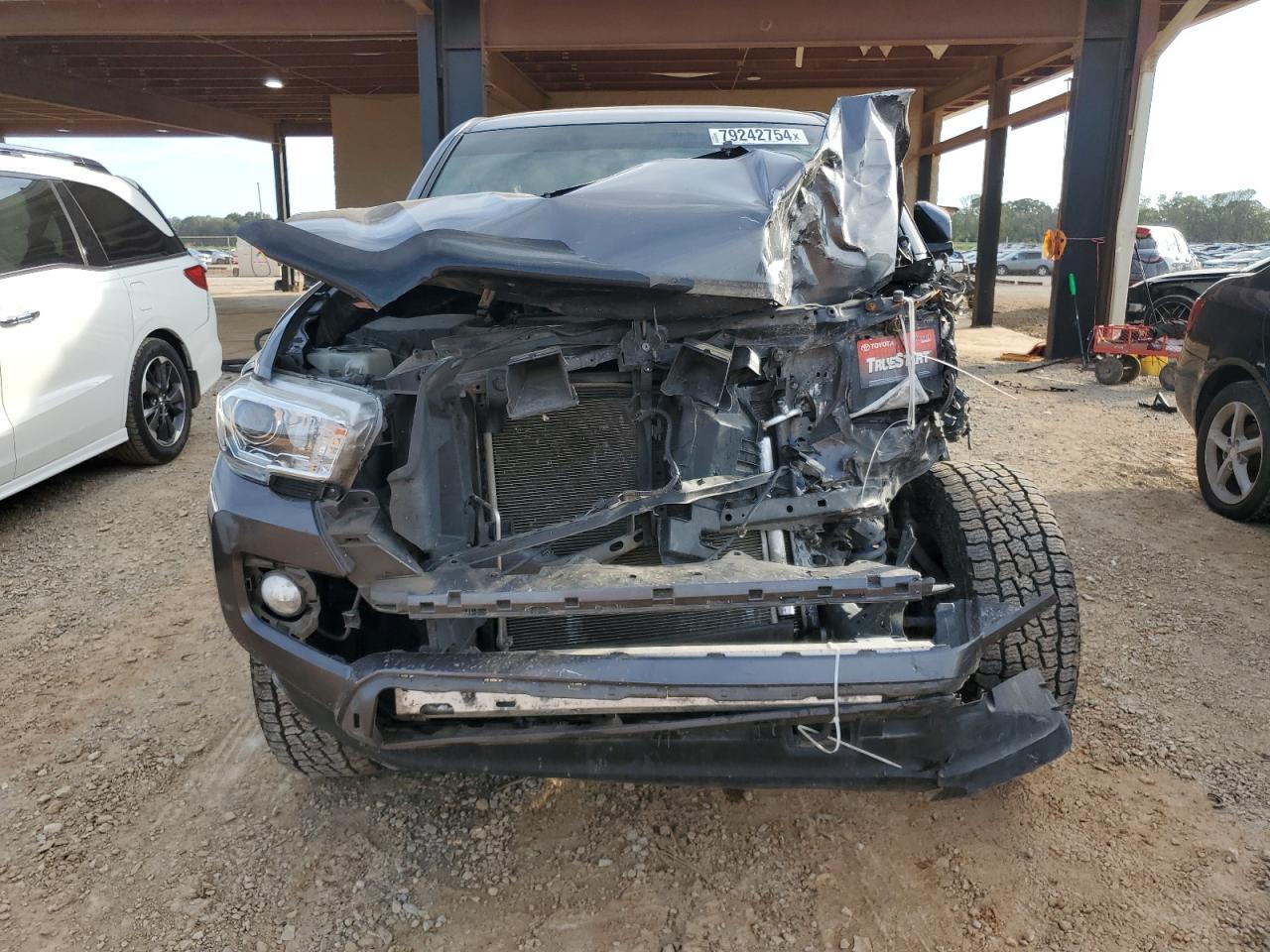 Lot #3029618085 2017 TOYOTA TACOMA DOU