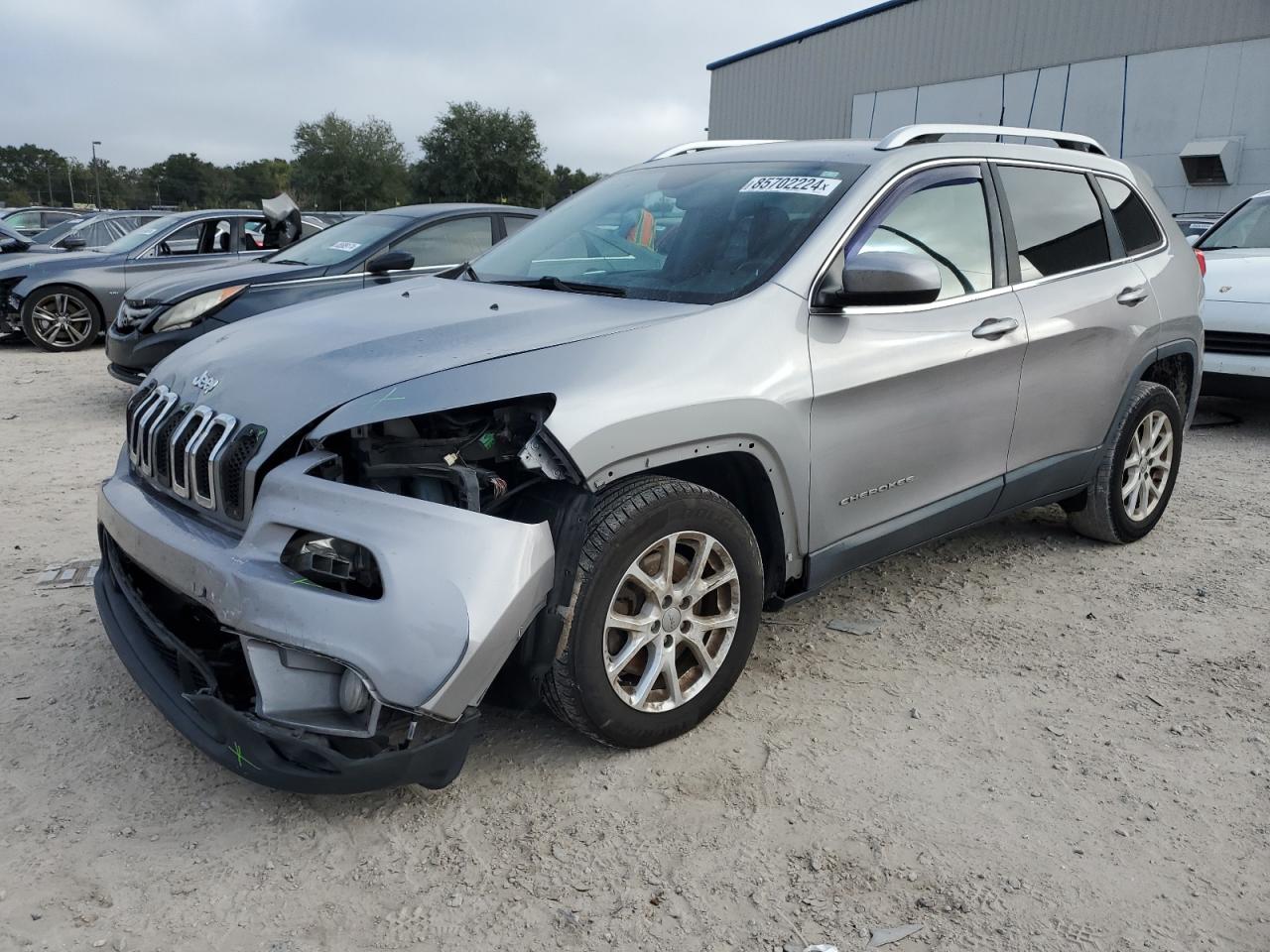  Salvage Jeep Grand Cherokee