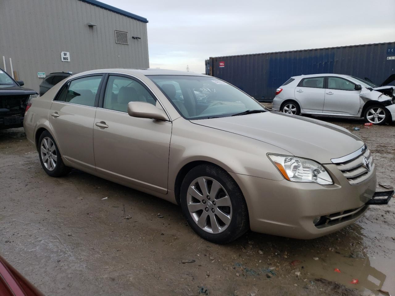 Lot #3029739672 2005 TOYOTA AVALON XL