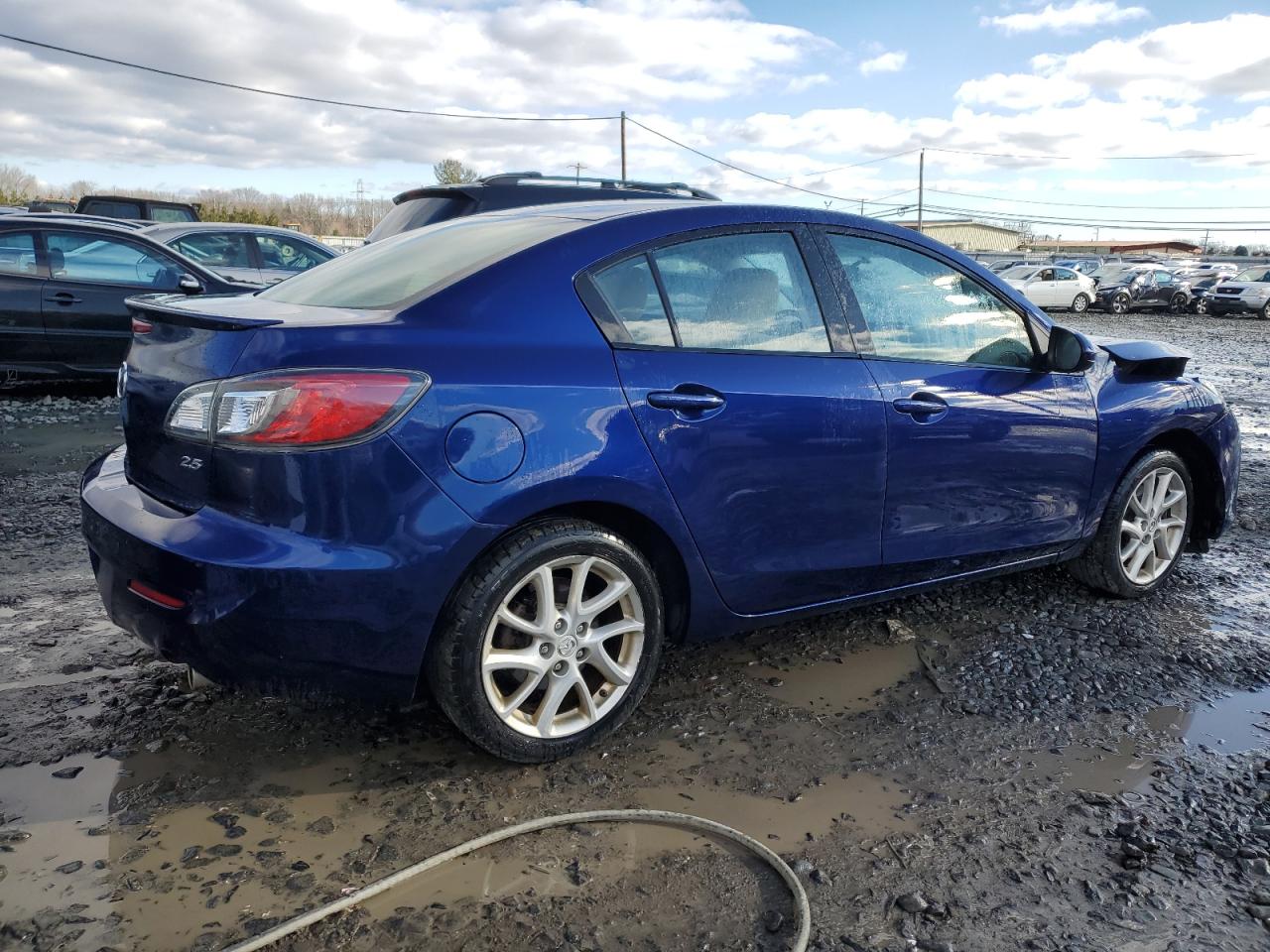 Lot #3044480751 2012 MAZDA 3 S