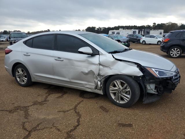 2019 HYUNDAI ELANTRA SE - KMHD84LF4KU756004
