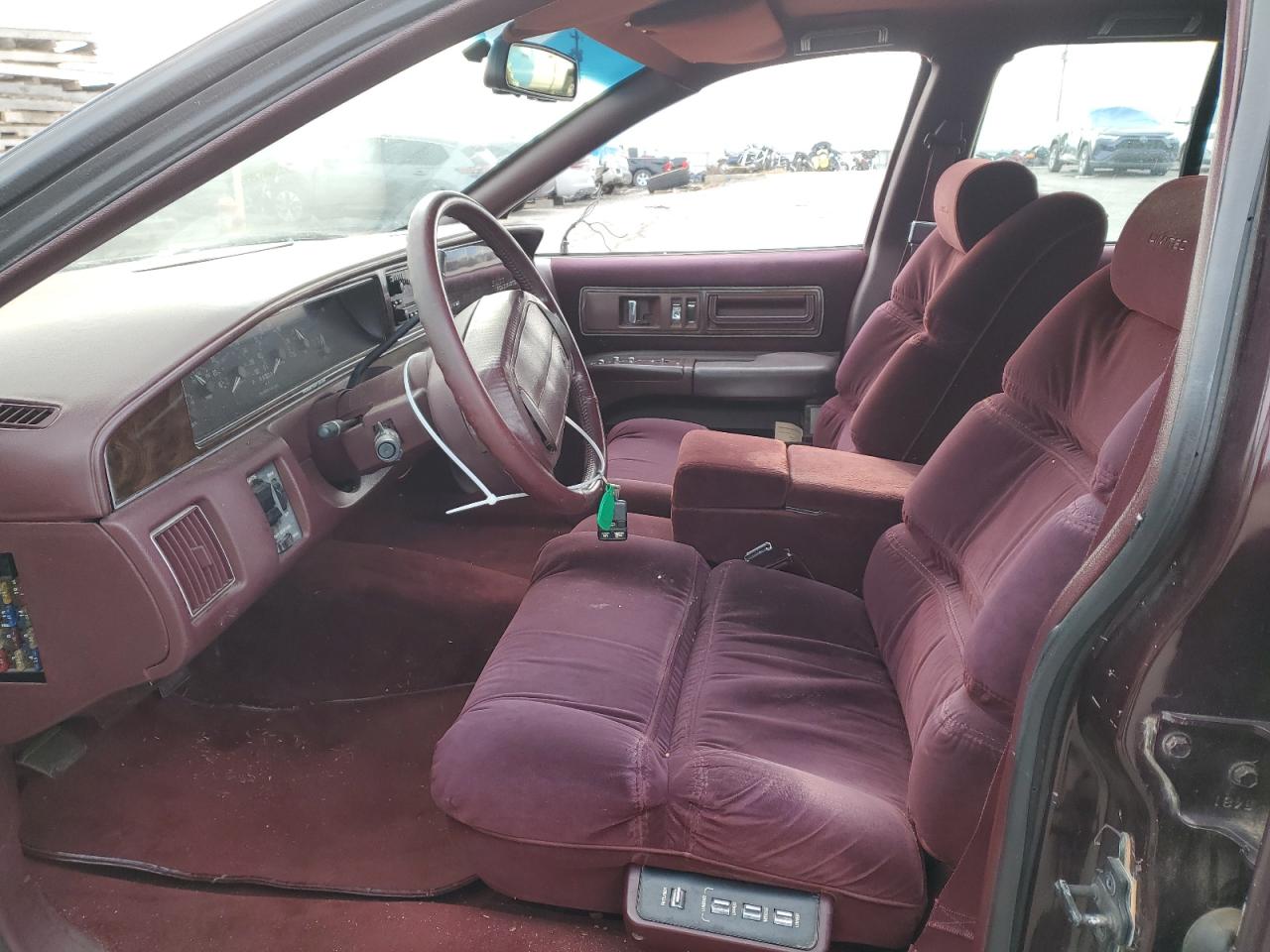 Lot #3030830506 1993 BUICK ROADMASTER