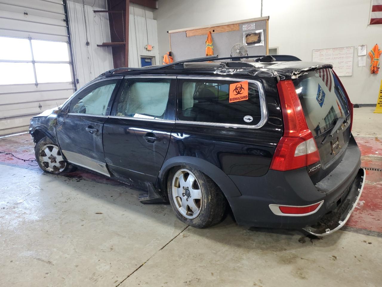 Lot #3033160198 2010 VOLVO XC70 3.2