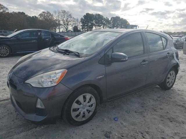 TOYOTA PRIUS C