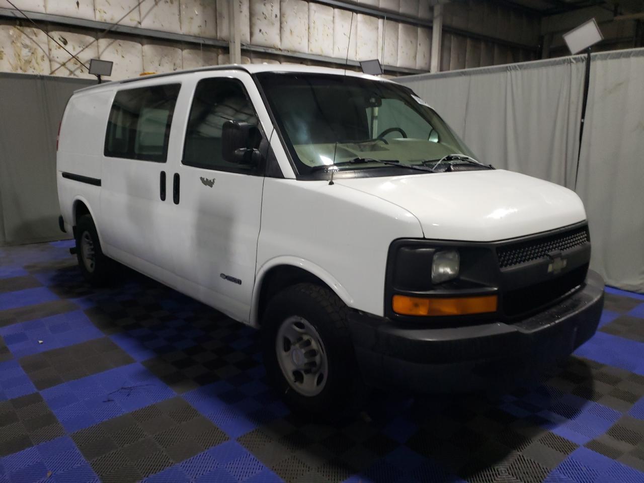 Lot #3030729089 2004 CHEVROLET EXPRESS G2