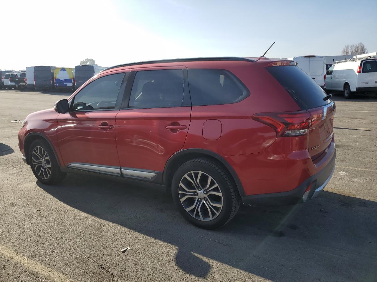 Lot #3030386495 2016 MITSUBISHI OUTLANDER