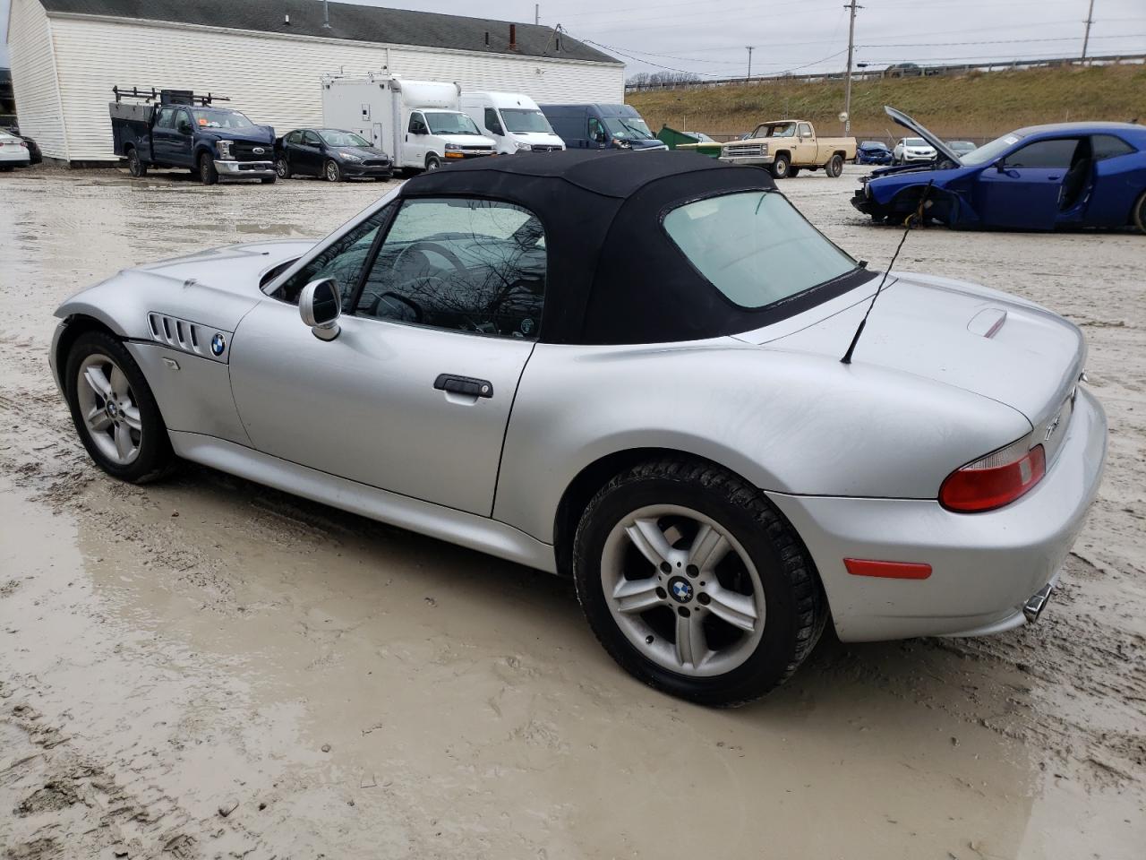 Lot #3033091000 2000 BMW Z3 2.3