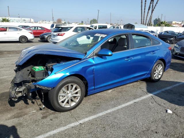 HYUNDAI SONATA SE 2019 blue  gas 5NPE24AF8KH754327 photo #1