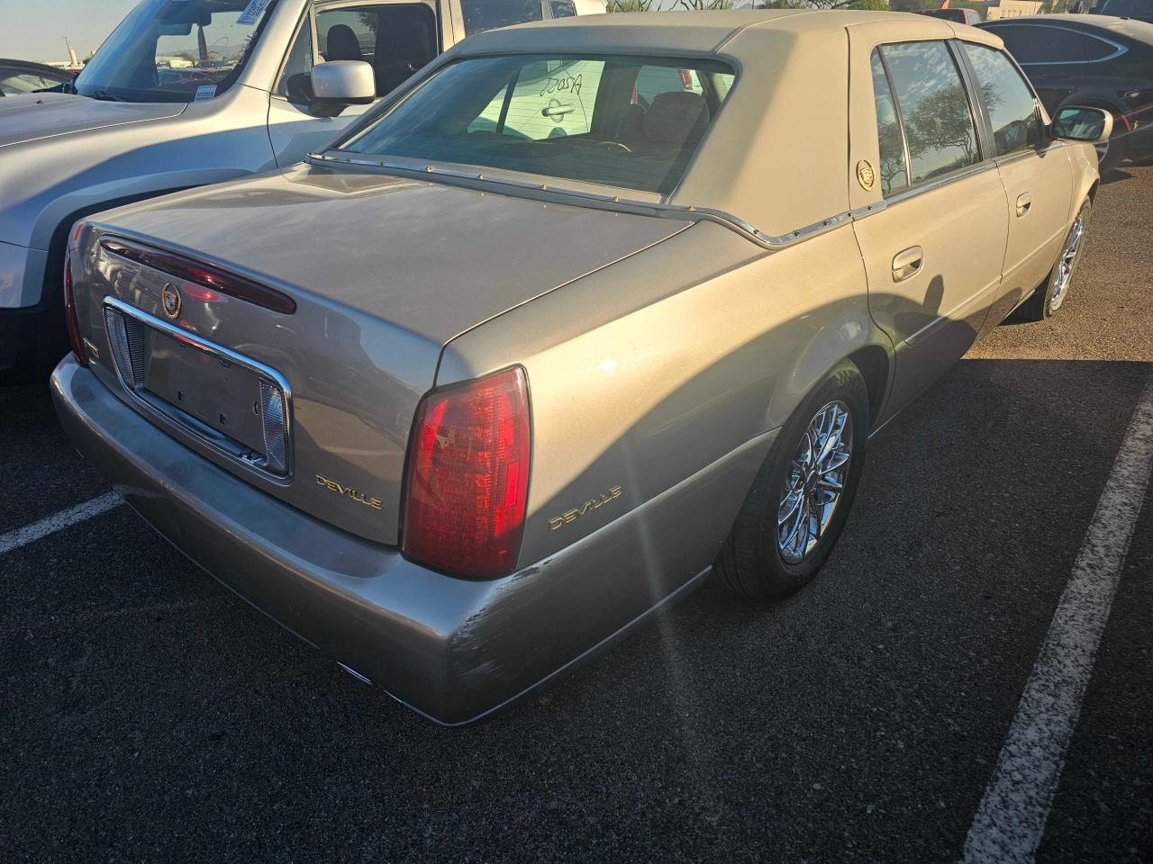 Lot #3029371734 2004 CADILLAC DEVILLE