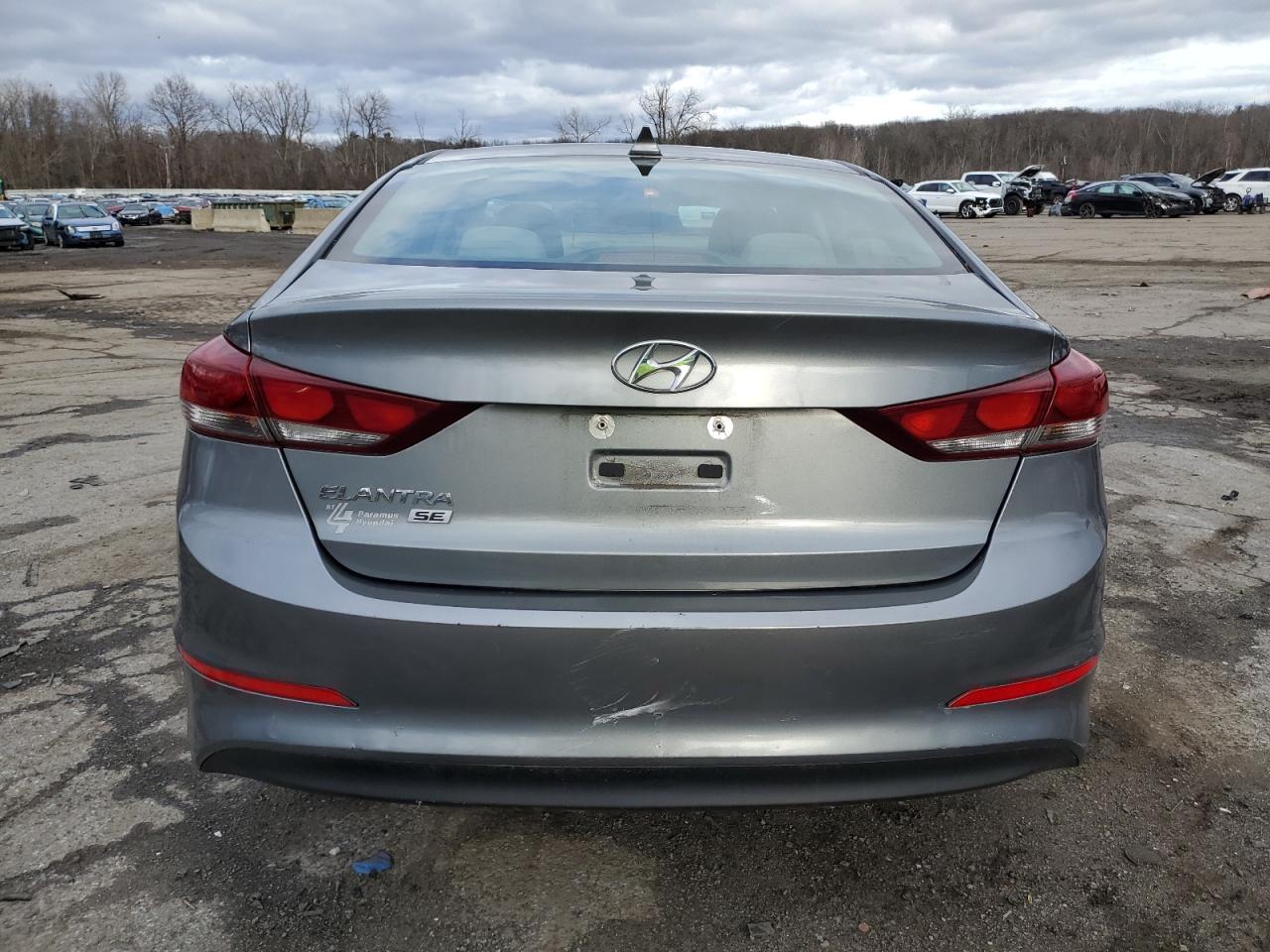 Lot #3037154507 2017 HYUNDAI ELANTRA SE