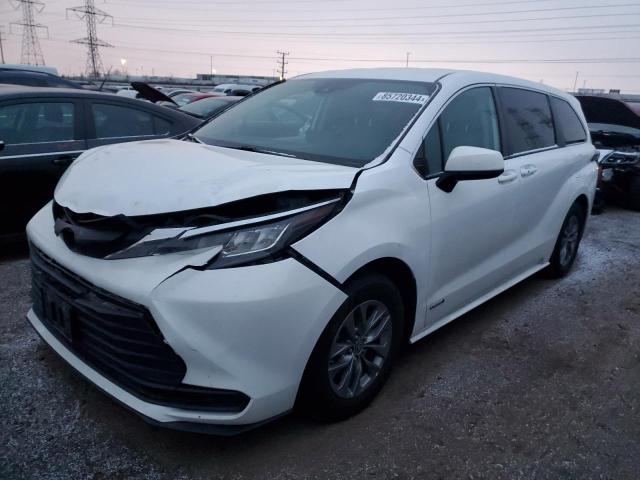 2021 TOYOTA SIENNA LE - 5TDKRKEC9MS010171