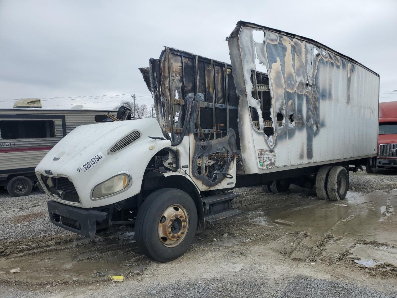 Lot #3033277818 2007 FREIGHTLINER M2 106 MED