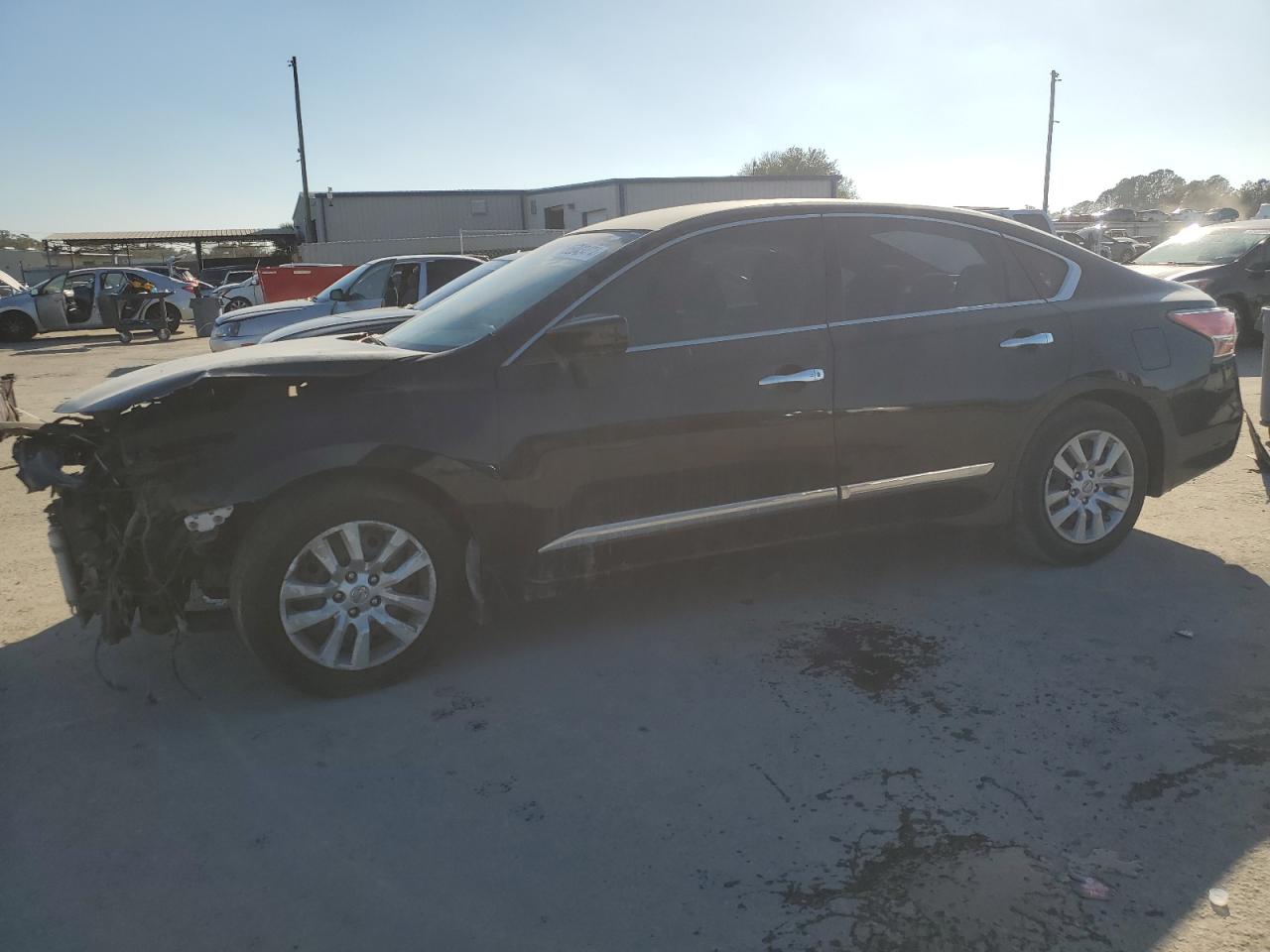  Salvage Nissan Altima