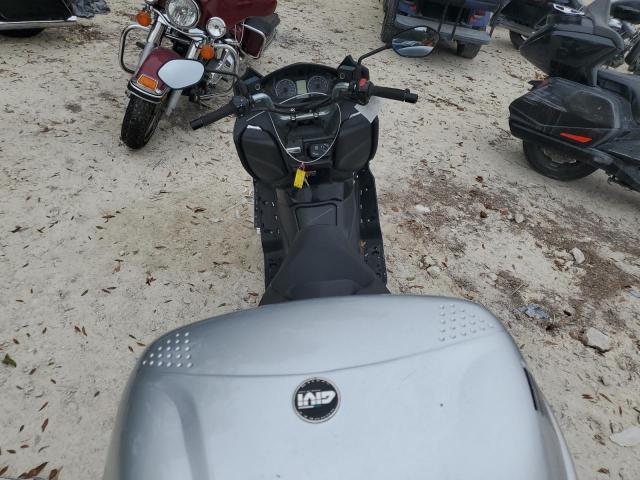 2022 SUZUKI AN400 A JS1DU11J3N7100217
