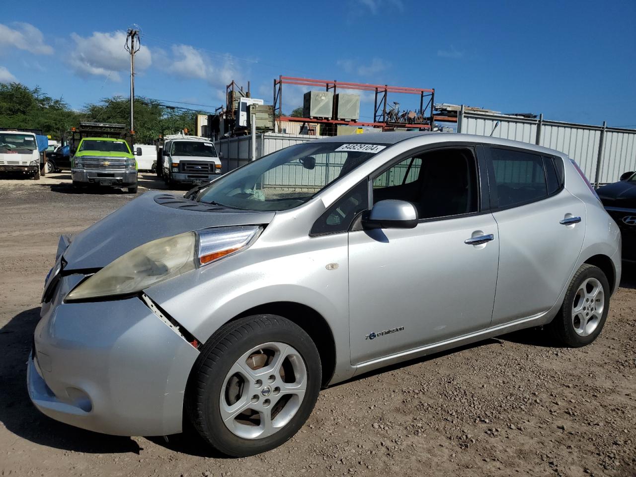 NISSAN LEAF SV