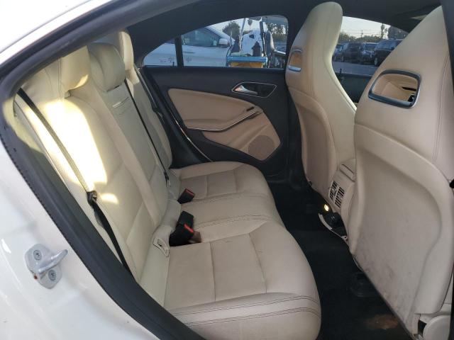 2018 MERCEDES-BENZ CLA250 WDDSJ4EB3JN609343