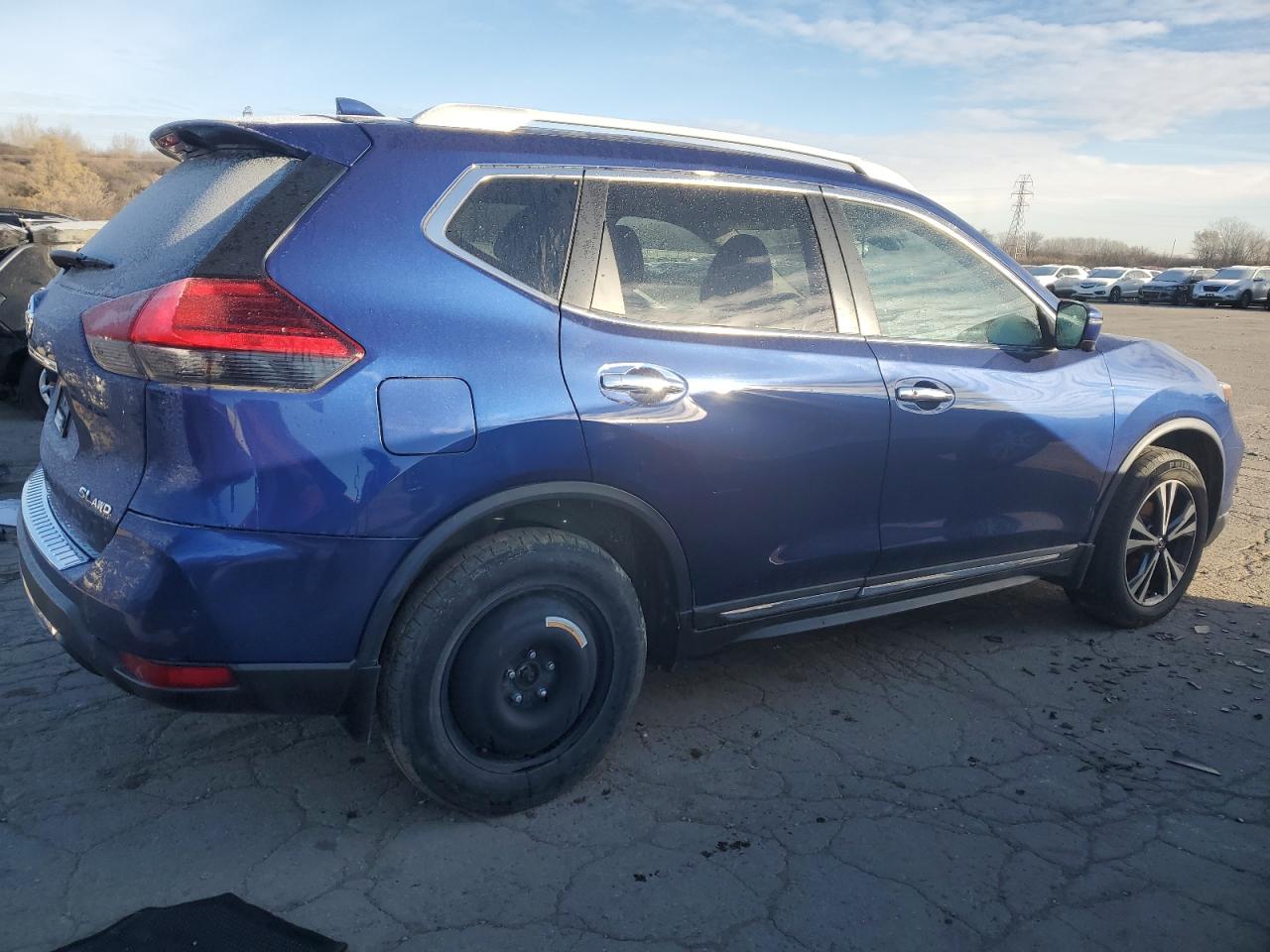 Lot #3023764903 2017 NISSAN ROGUE SV