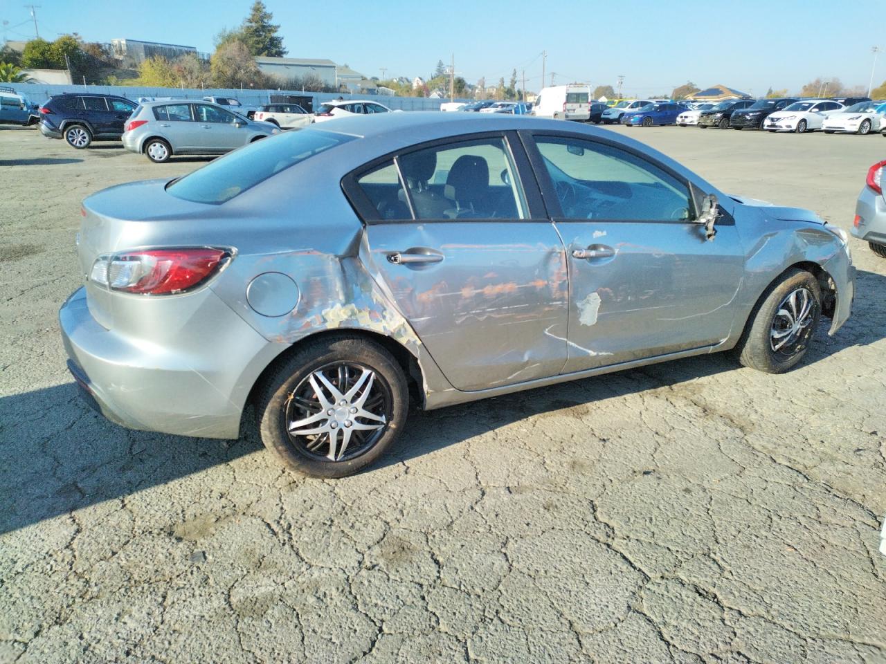 Lot #3023306270 2010 MAZDA 3 I