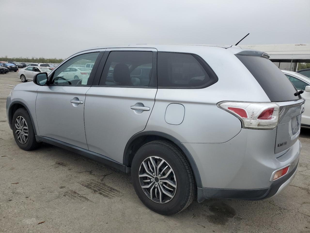 Lot #3028248819 2015 MITSUBISHI OUTLANDER