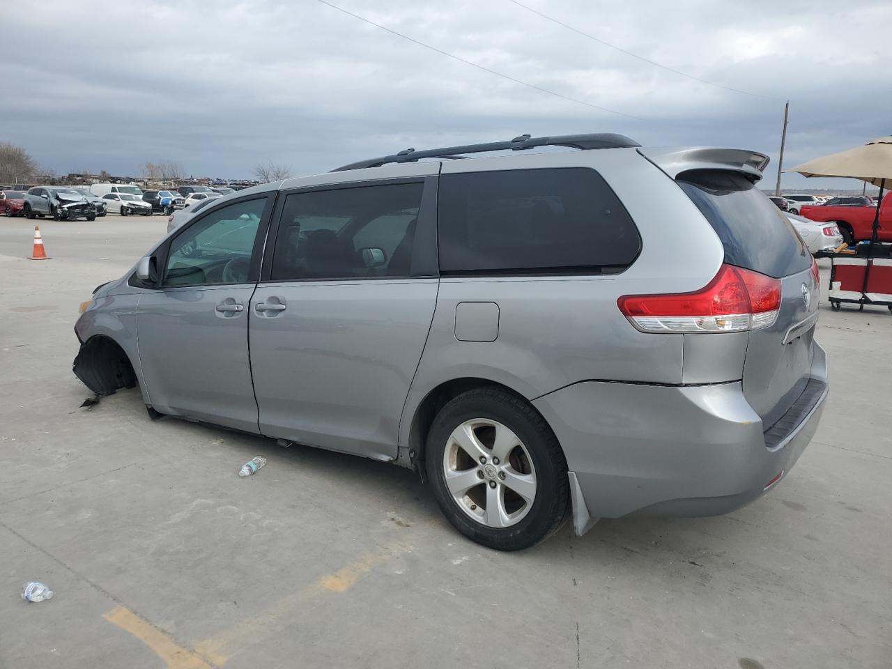 Lot #3034065838 2011 TOYOTA SIENNA LE