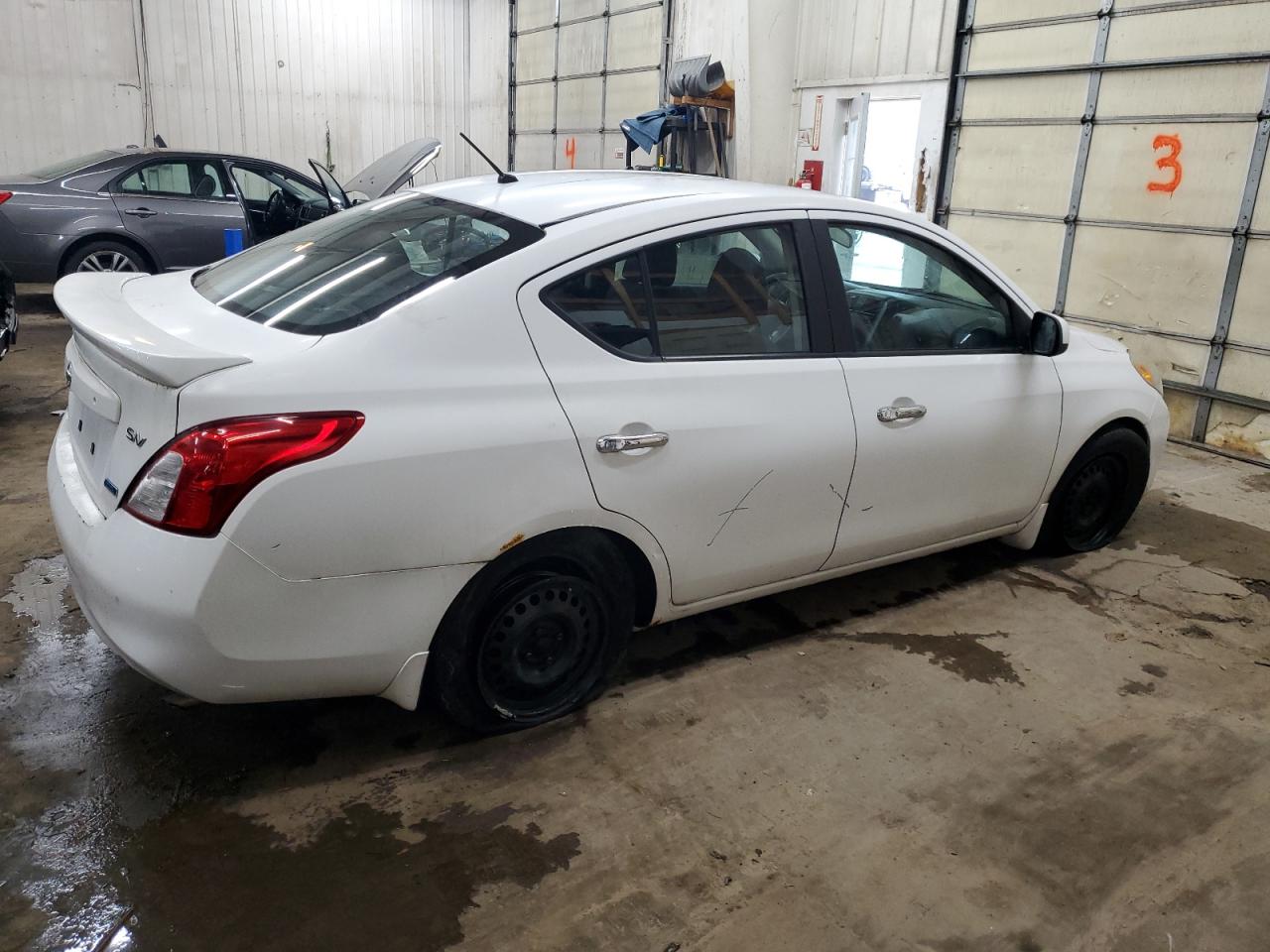 Lot #3048324735 2013 NISSAN VERSA S