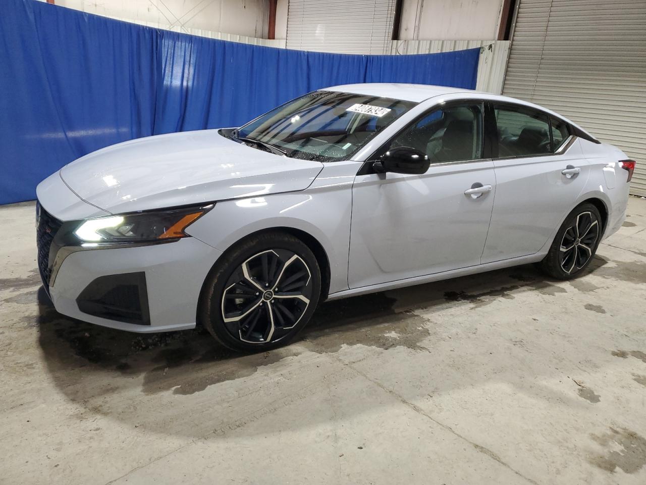 Lot #3033077001 2024 NISSAN ALTIMA SR