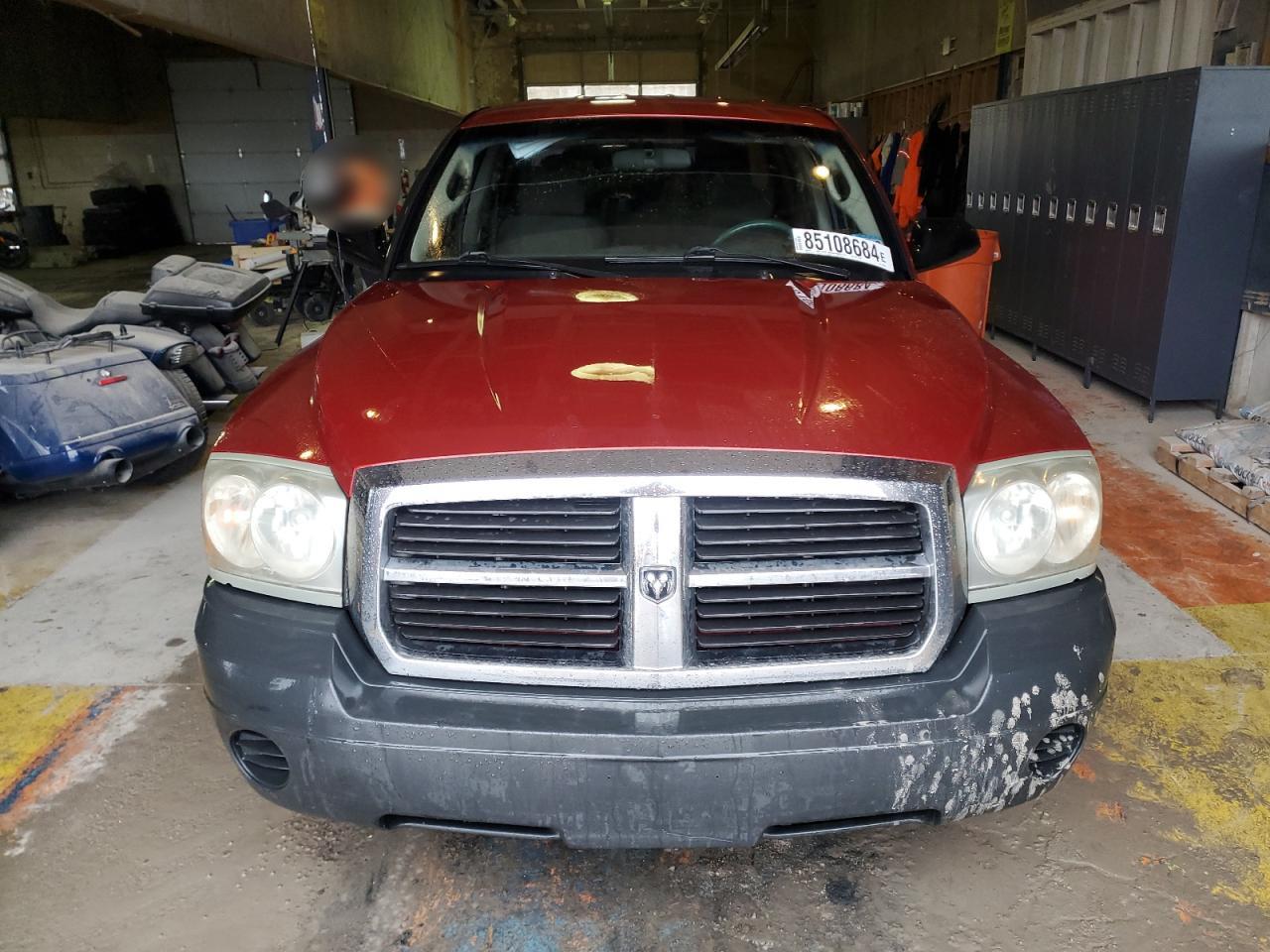 Lot #3028518952 2006 DODGE DAKOTA QUA