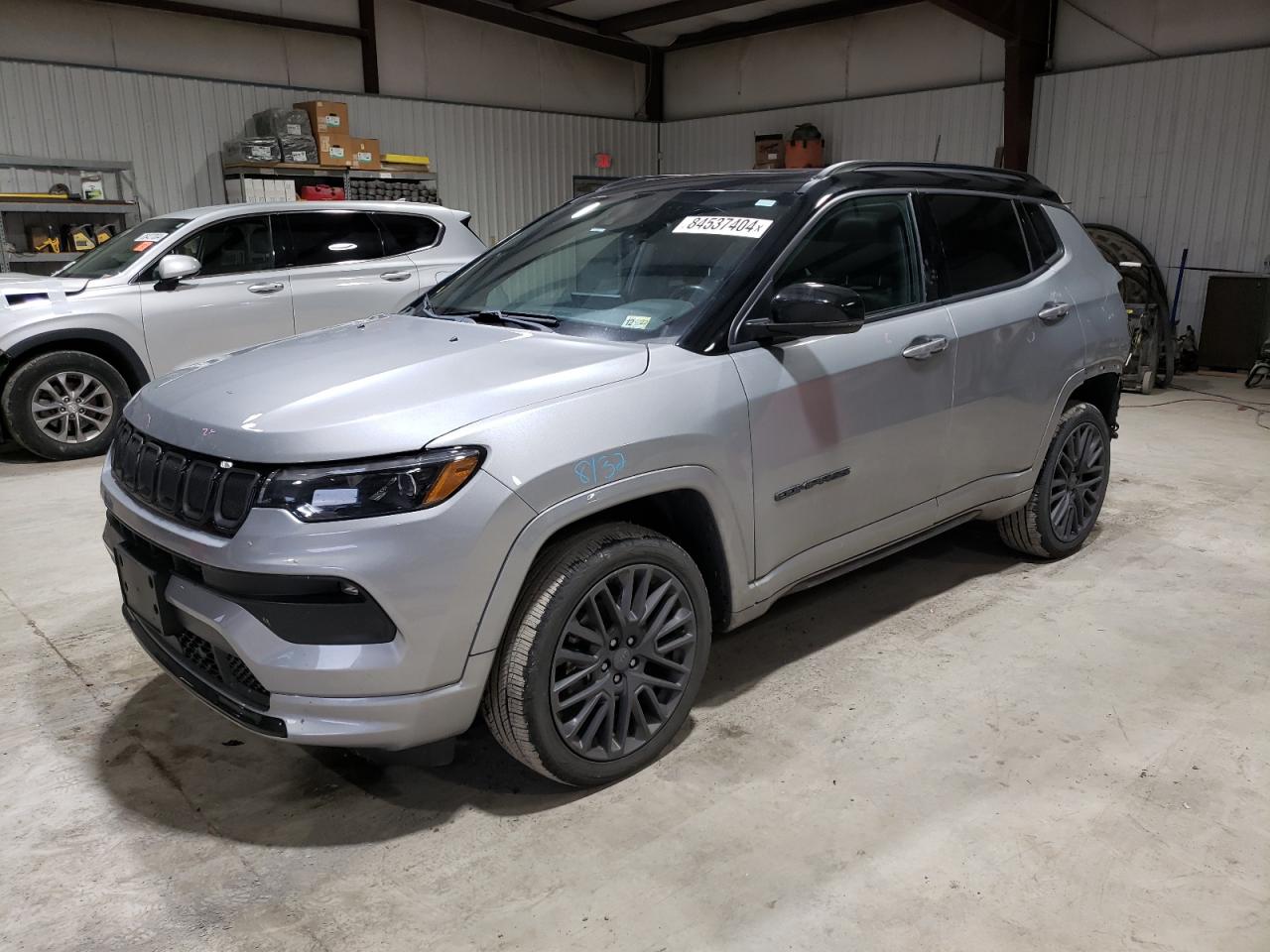  Salvage Jeep Compass