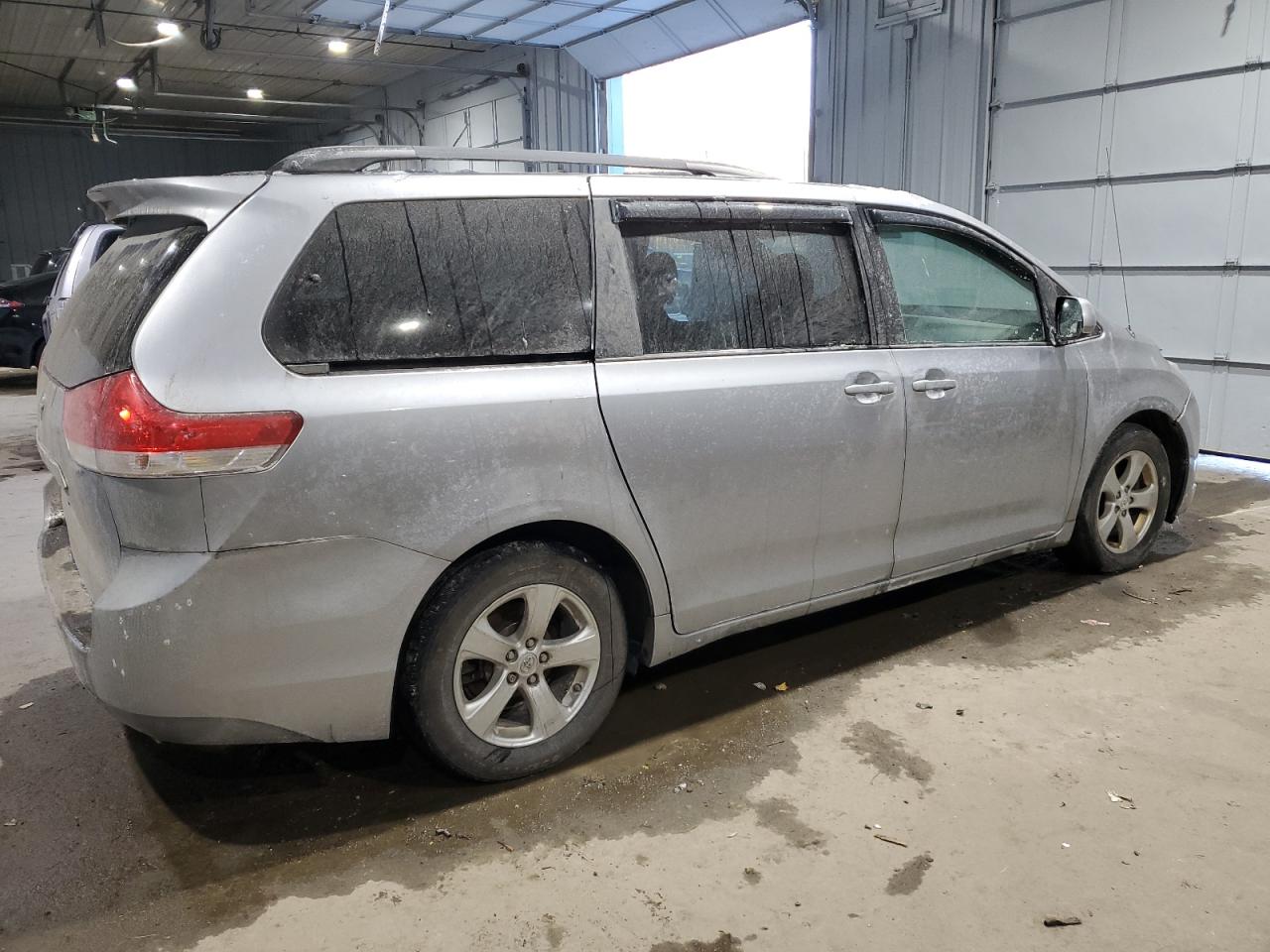 Lot #3037050733 2012 TOYOTA SIENNA LE