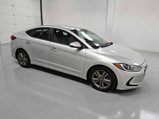 VIN 5NPD84LF8HH063587 2017 HYUNDAI ELANTRA no.4