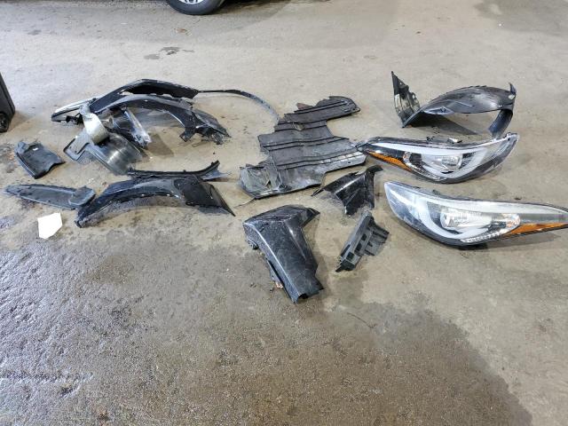 2015 HYUNDAI ELANTRA SE - KMHDH4AE3FU355415