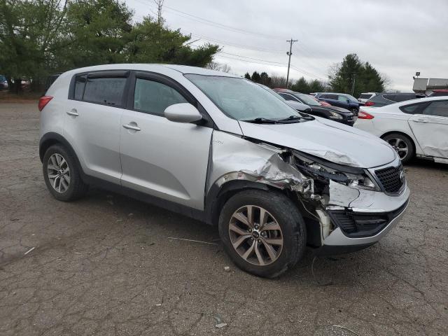 VIN KNDPBCAC1G7871462 2016 KIA SPORTAGE no.4